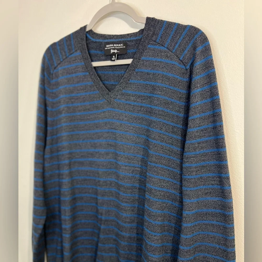 Banana Republic Baruffa Italian Merino Sweater XL Blue Gray‎ Stripe Easy Care